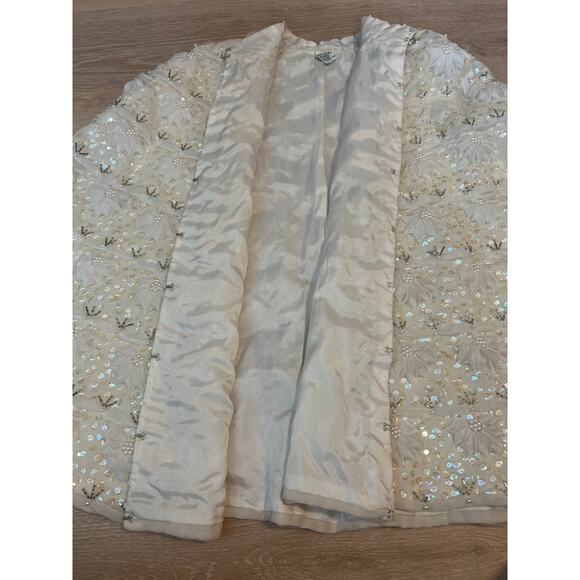 Custom Cape Soft White Beads Seed Pearls Sequins Silk Size Large Bridal Elegant - Picture 11 of 12